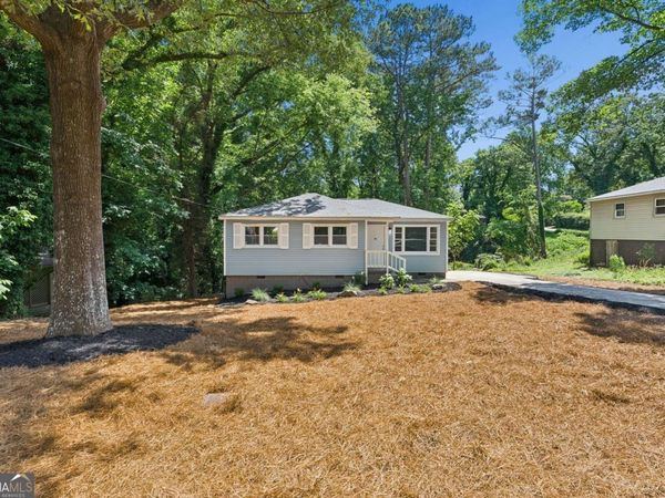 612 Hickory Trail, Mableton, GA 30126