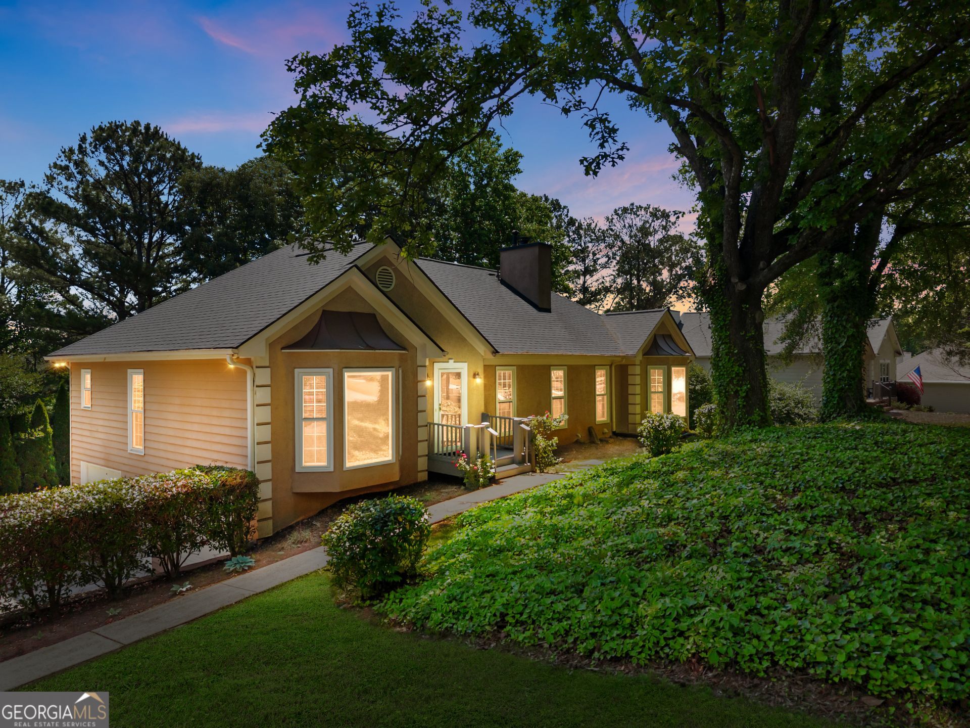 1320 Willow Tree Drive, Woodstock, GA 30188 Main Photo
