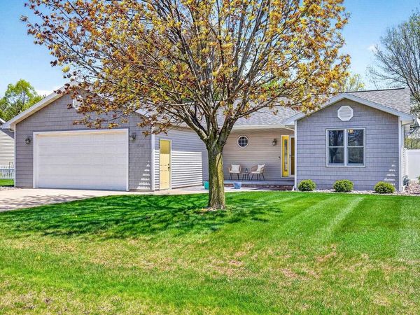 N9168 CHERRYMEADOW DRIVE, Appleton, WI 54815
