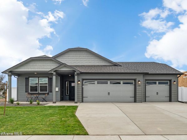 11485 N SIMMONS LN , Rathdrum, ID 83858