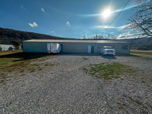 1940 W Main Street , Mountain View, AR 72560