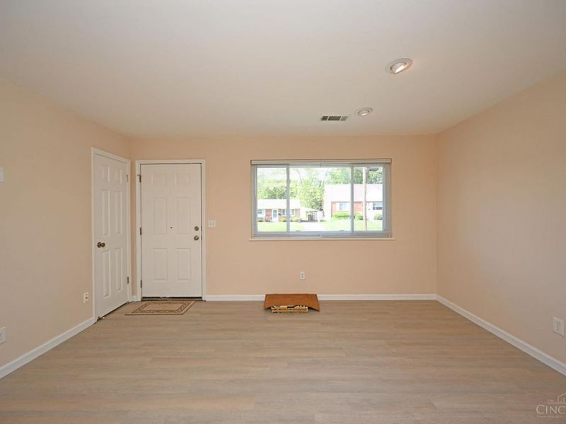 3643 Vernier Drive, Colerain Township, OH 45251 Photo 8