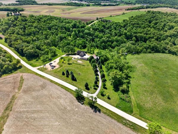 16909 Meylor Lane, Darlington, WI 53530