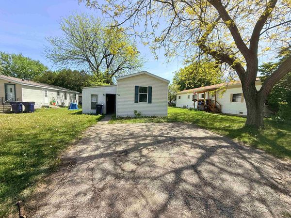 10 Lapidary Lane, Unit 10, Janesville, WI 53548