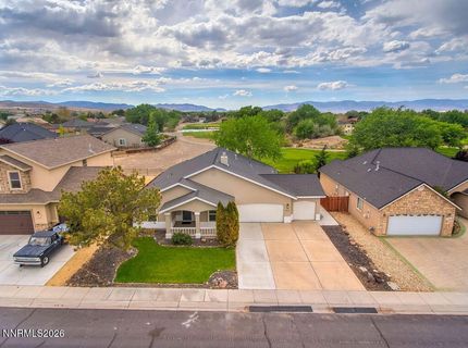 413 Dog Leg Drive, Fernley, NV 89408 Photo