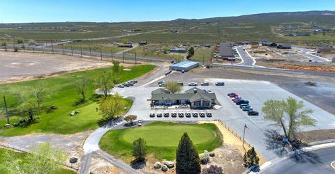 413 Dog Leg Drive, Fernley, NV 89408 Photo