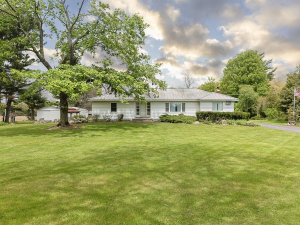 30562 US Highway 12, Niles, MI 49120