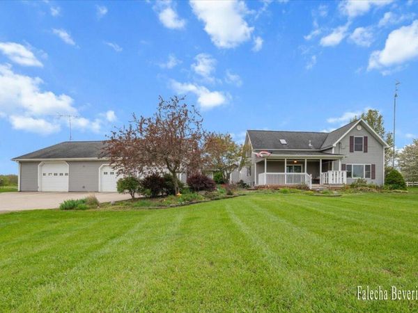 8022 E Vernon Road, Rosebush, MI 48878