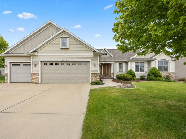 1815 Planters Row Drive SW, Byron Center, MI 49315