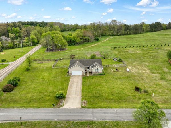 3427 Leeomi Drive, Britton, MI 49229