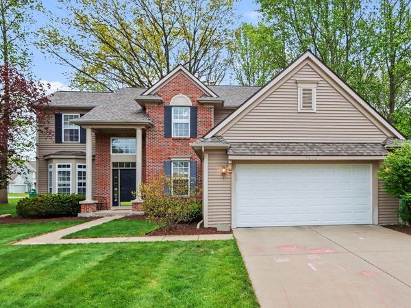 9860 Chambray Street, Portage, MI 49002