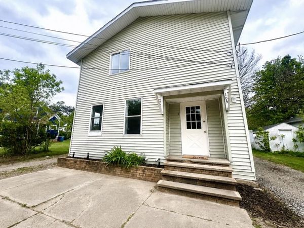 105 N George Street, Decatur, MI 49045