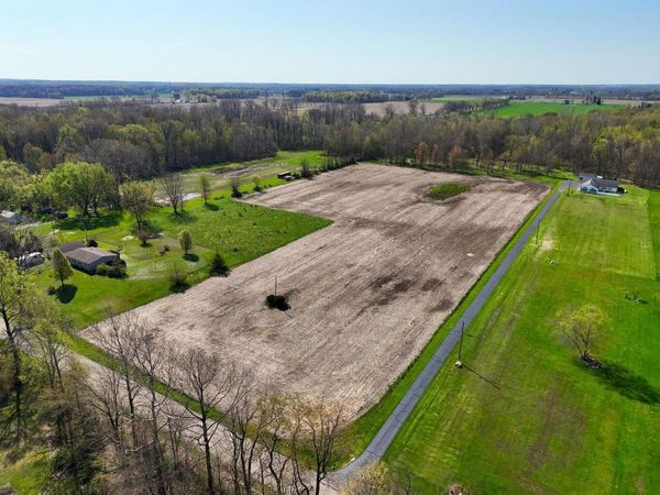 31643 Frost Street, Dowagiac, MI 49047