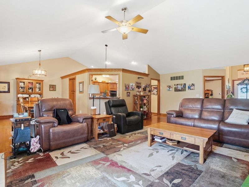 77 Millstone Circle, Pataskala, OH 43062 Photo 12