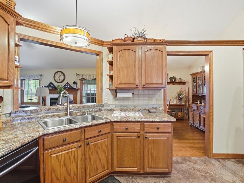 77 Millstone Circle, Pataskala, OH 43062 Photo 17