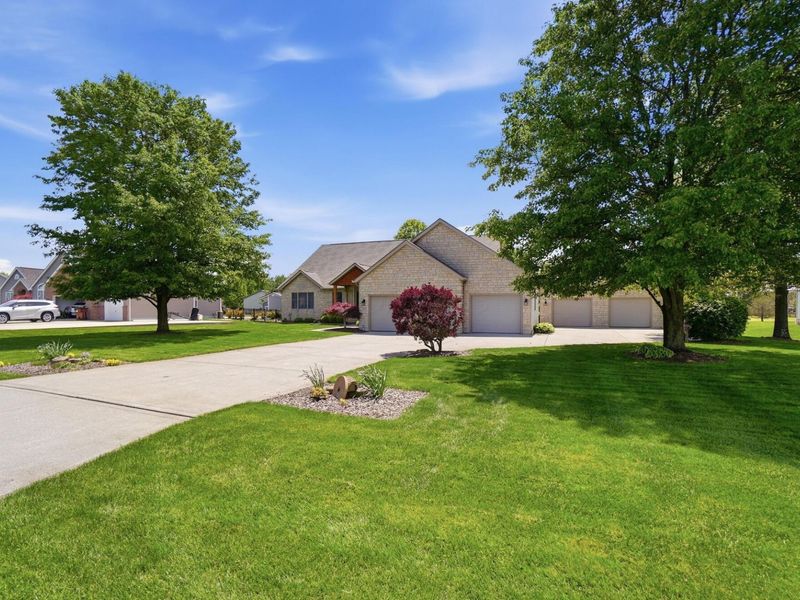 77 Millstone Circle, Pataskala, OH 43062 Photo 6
