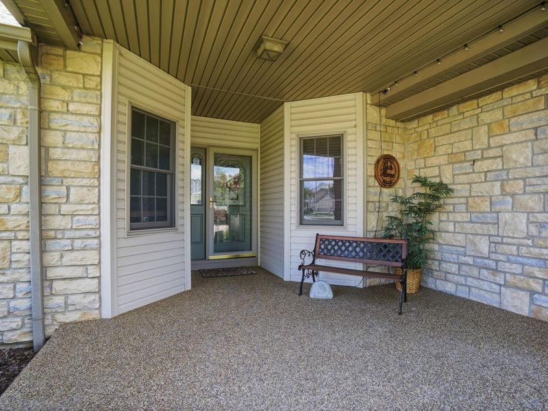 77 Millstone Circle, Pataskala, OH 43062 Photo 7