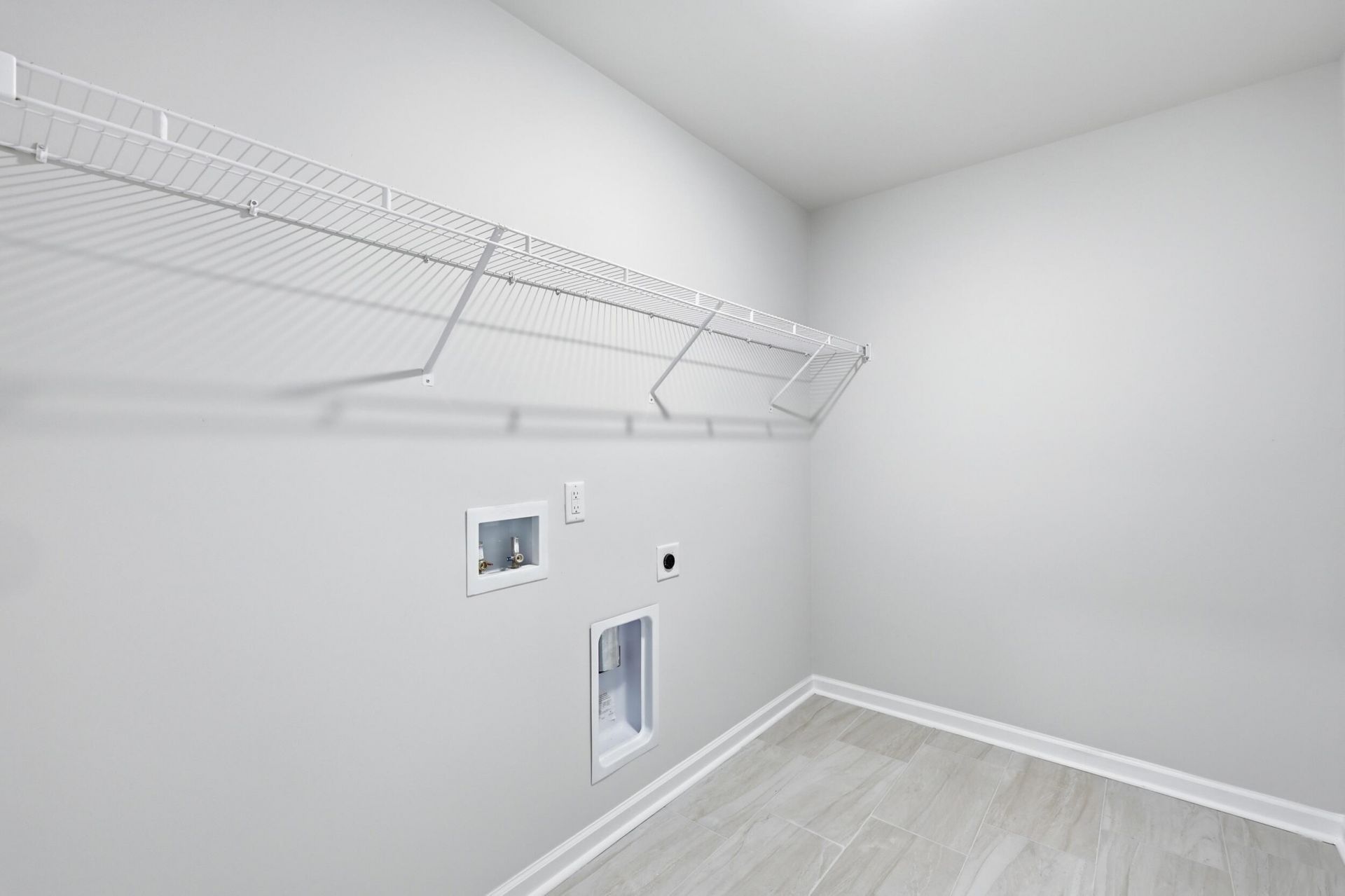 216 Twinleaf Court Photo 24