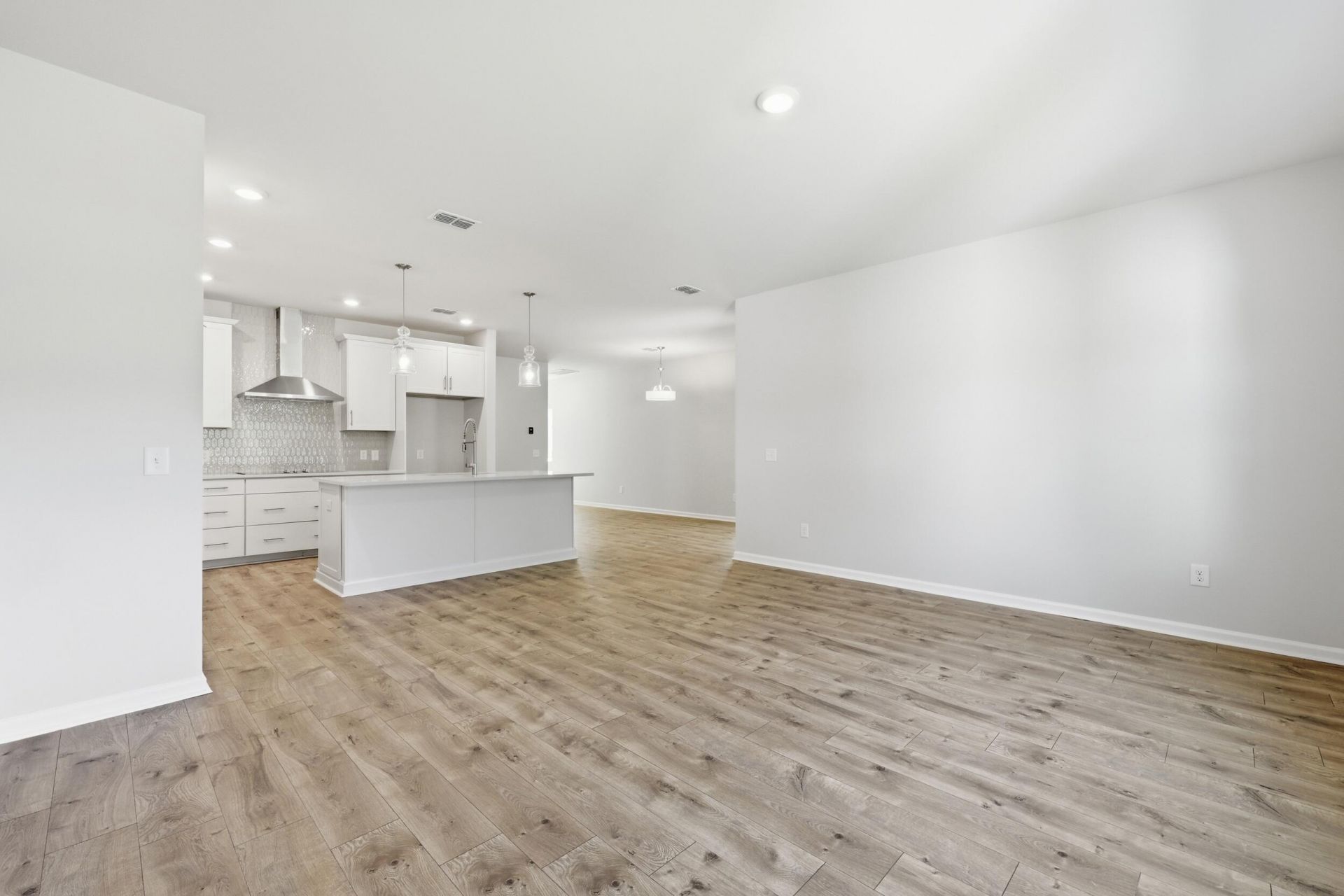 216 Twinleaf Court Photo 26