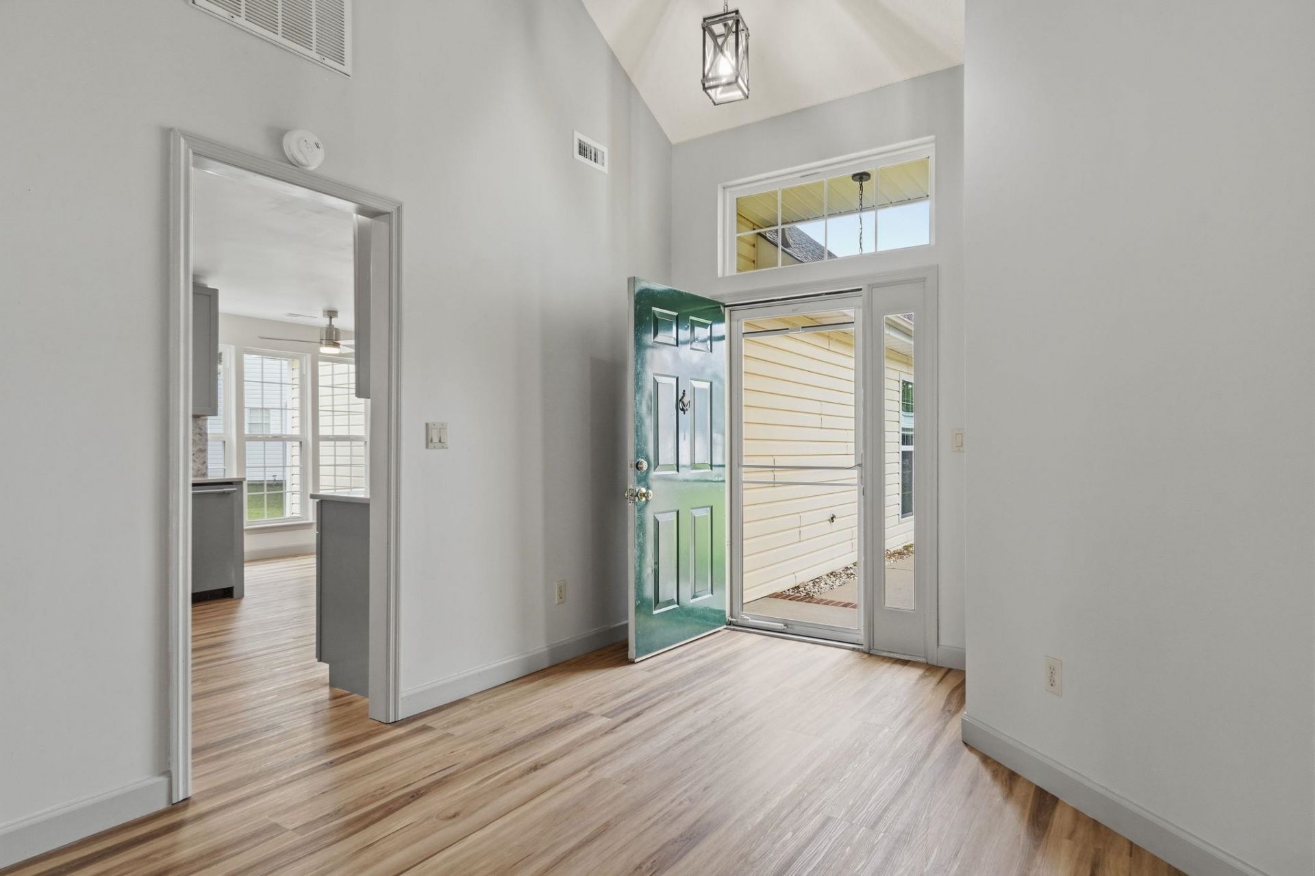 1815 Wexford Ct. Photo 5