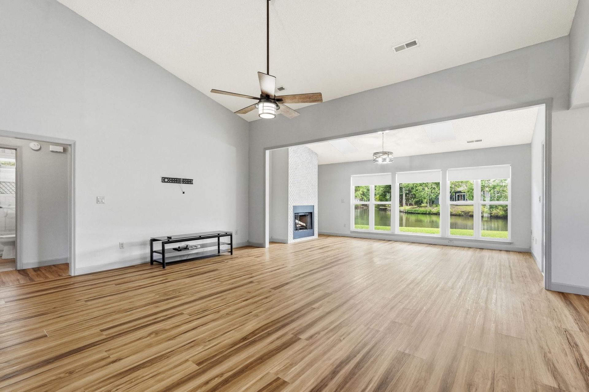 1815 Wexford Ct. Photo 7