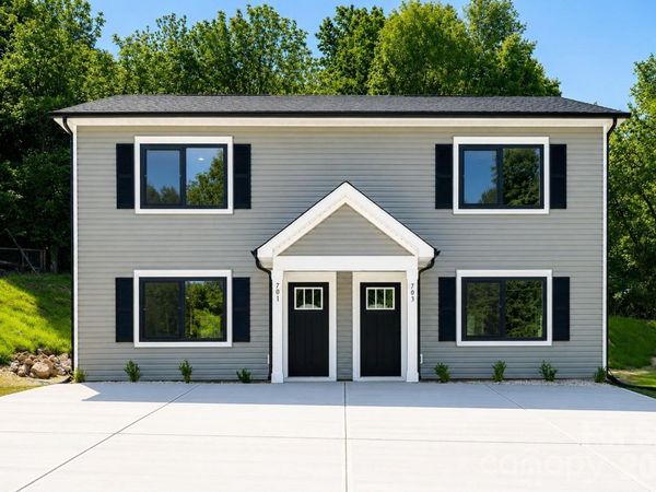 701 2nd Street Place SW, Conover, NC 28613