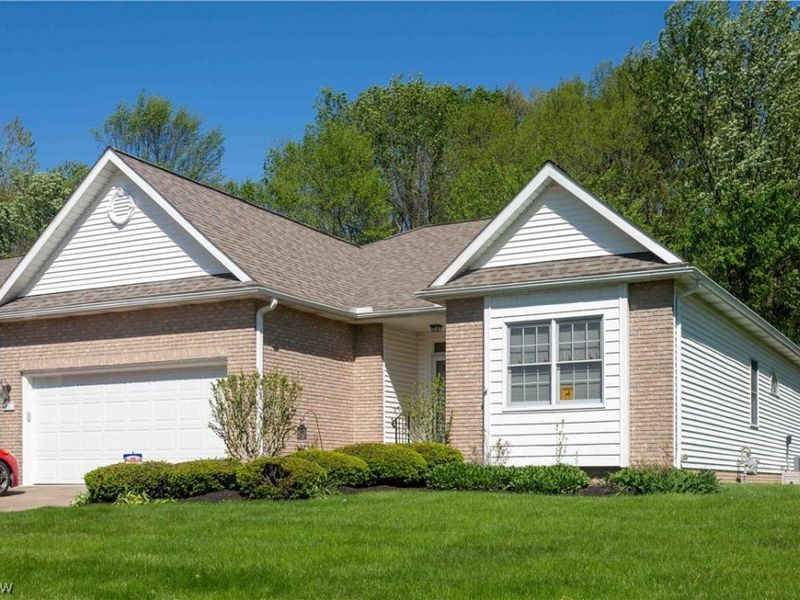 658 Ridgecliff Street, Unit 6, Tallmadge, OH 44278 Photo 4