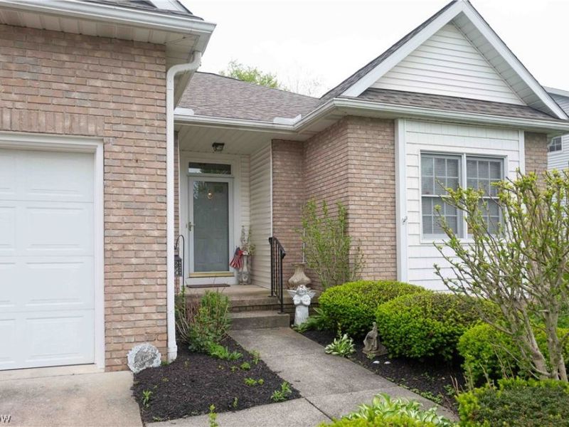 658 Ridgecliff Street, Unit 6, Tallmadge, OH 44278 Photo 5
