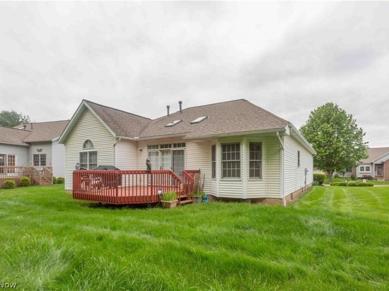 658 Ridgecliff Street, Unit 6, Tallmadge, OH 44278 Photo 6