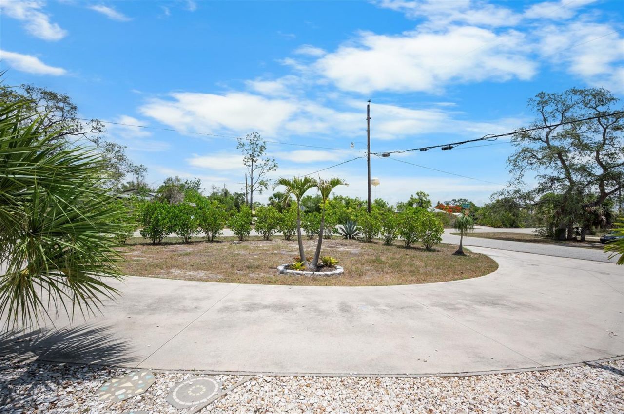 139 Hosmer Avenue, Englewood, FL 34223 Photo