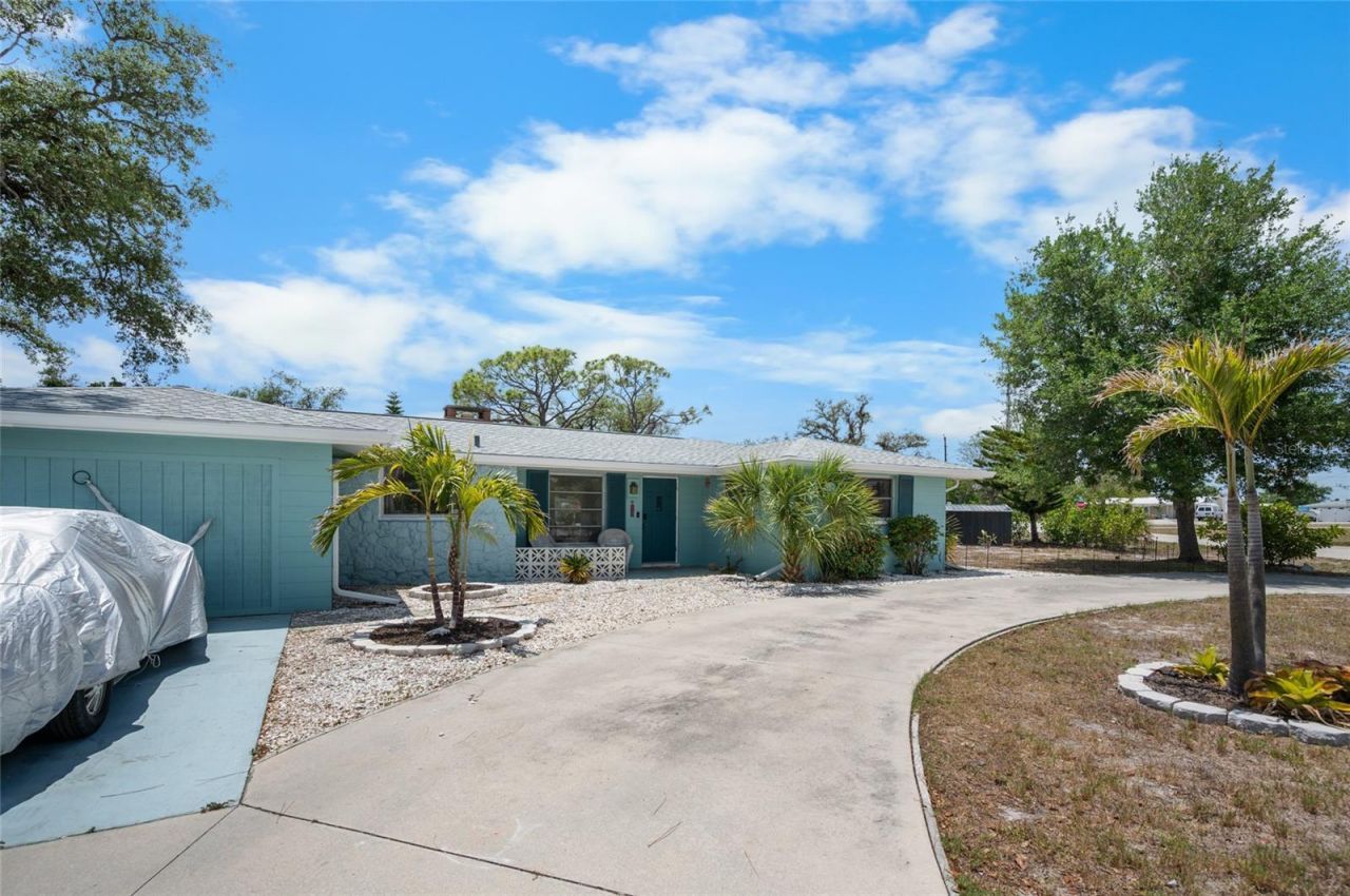 139 Hosmer Avenue, Englewood, FL 34223 Photo