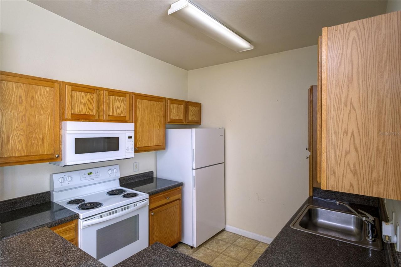 4802 51st Street W, Unit 1015, Bradenton, FL 34210 Photo
