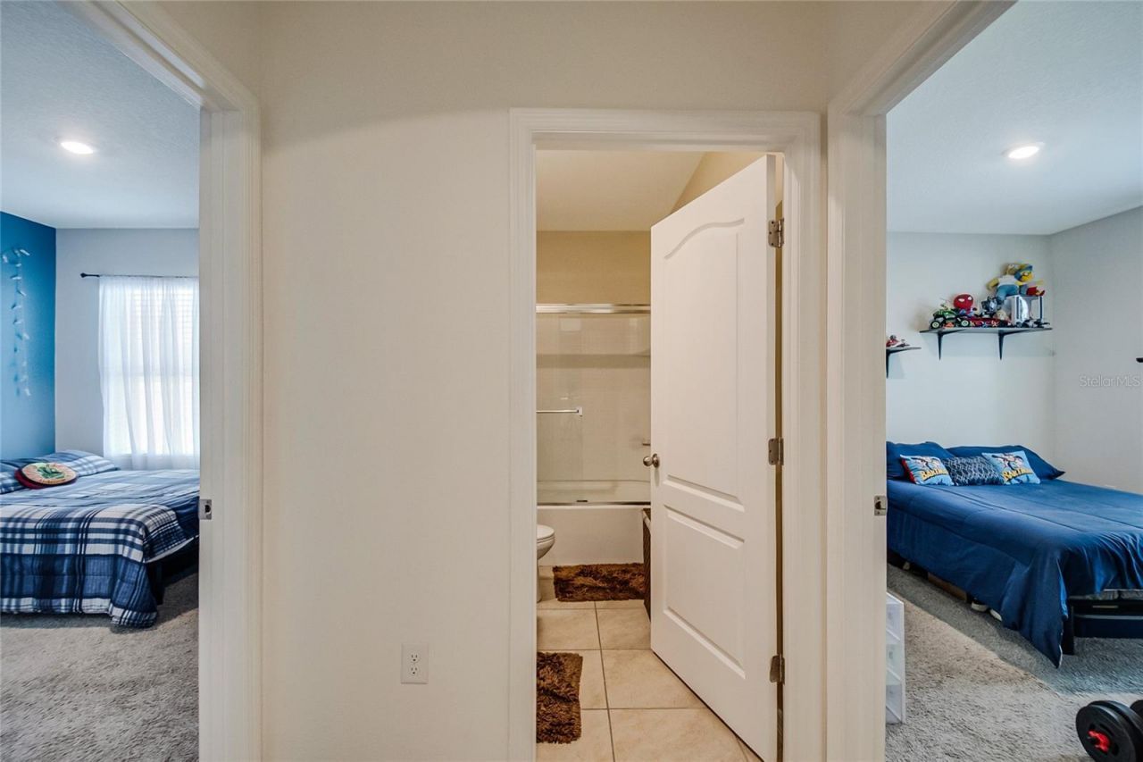 523 Auburn Grove Terrace, Auburndale, FL 33823 Photo