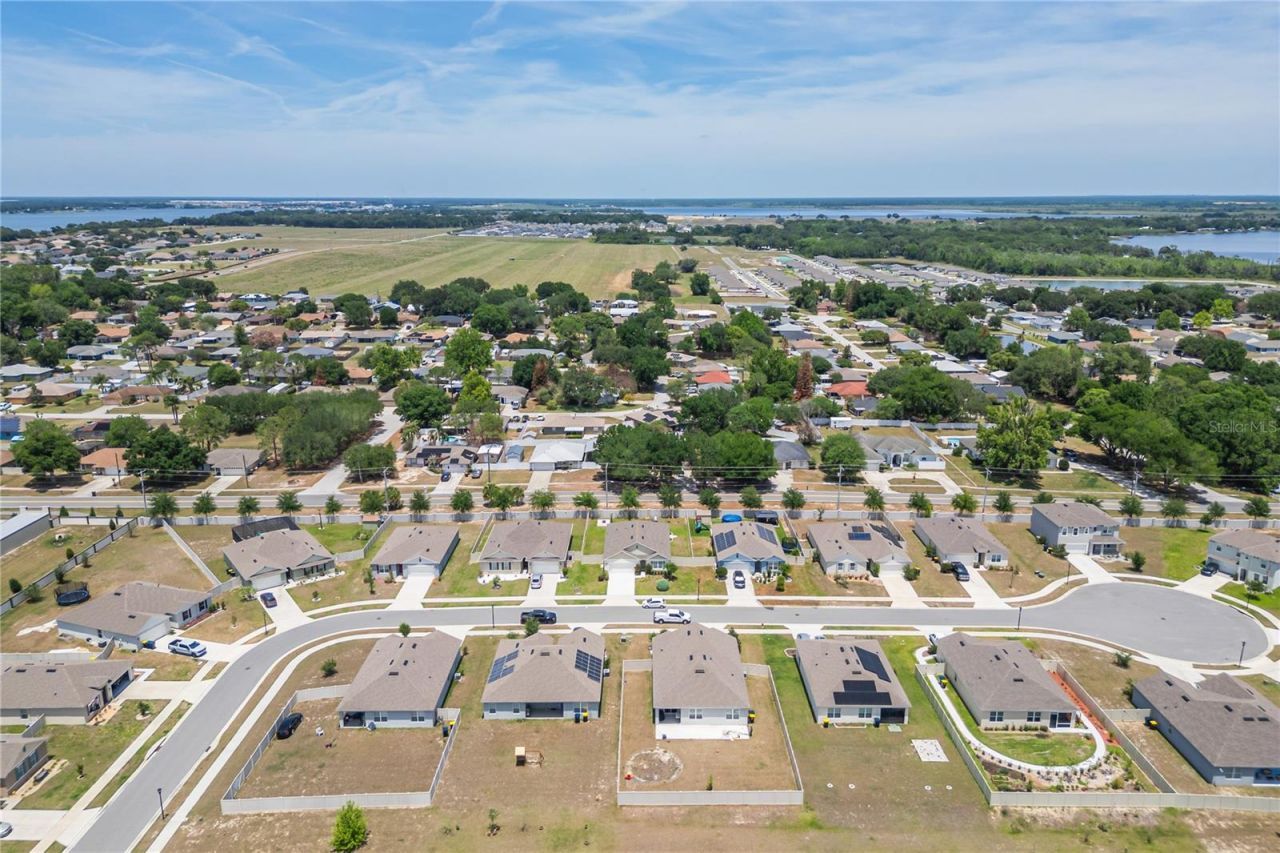 523 Auburn Grove Terrace, Auburndale, FL 33823 Photo