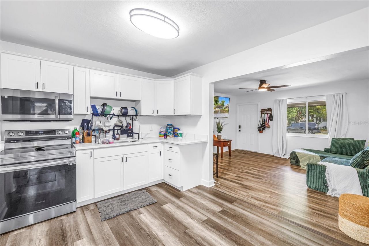 5034 2nd Avenue S, Saint Petersburg, FL 33707 Photo