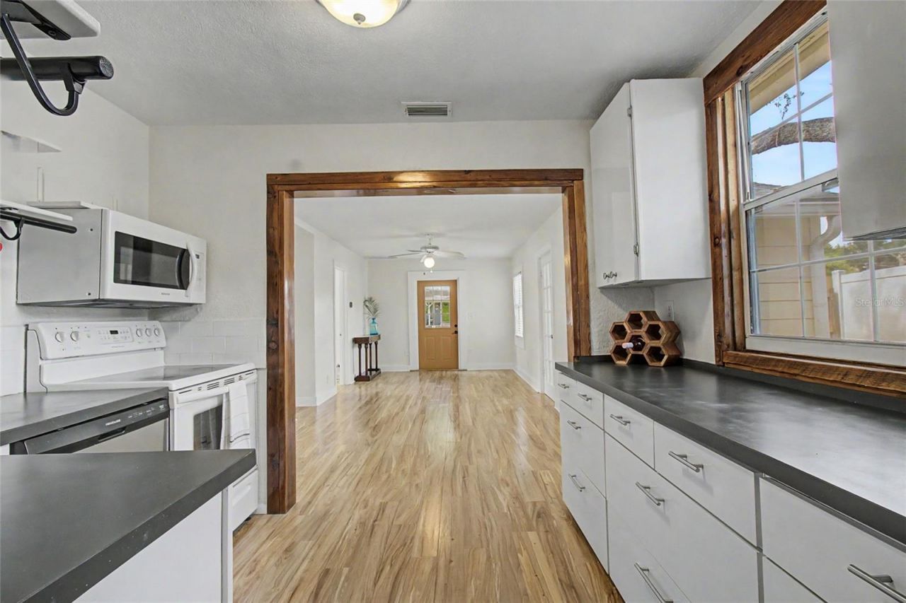 3936 3rd Avenue N, Saint Petersburg, FL 33713 Photo