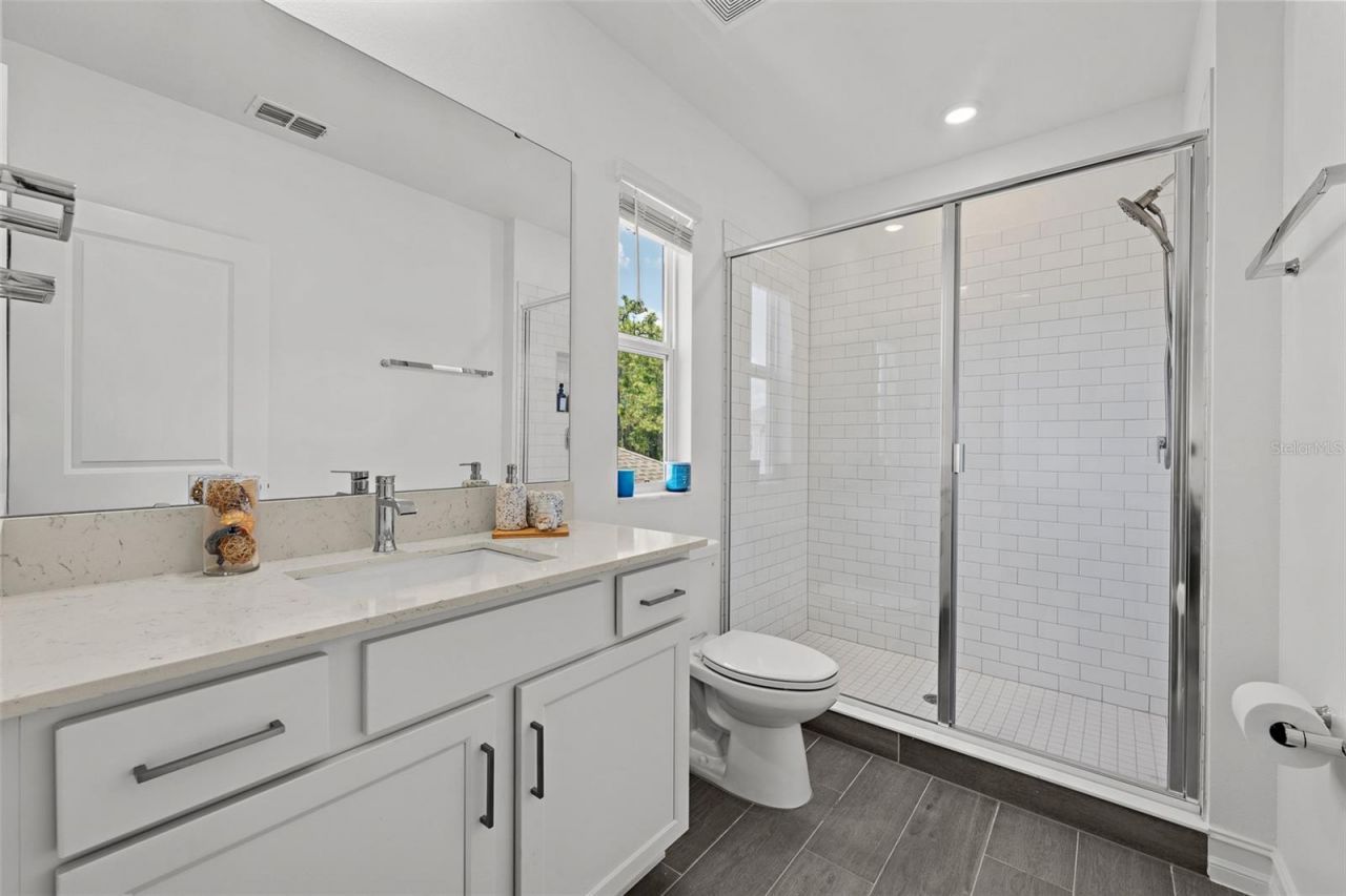 18242 Serene Lake Loop, Lutz, FL 33548 Photo