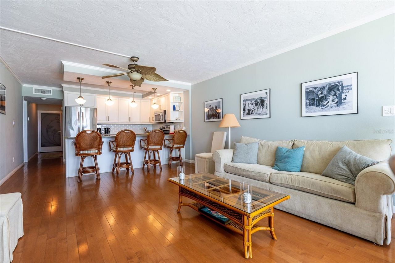 5300 Gulf Drive, Unit 204, Holmes Beach, FL 34217 Photo