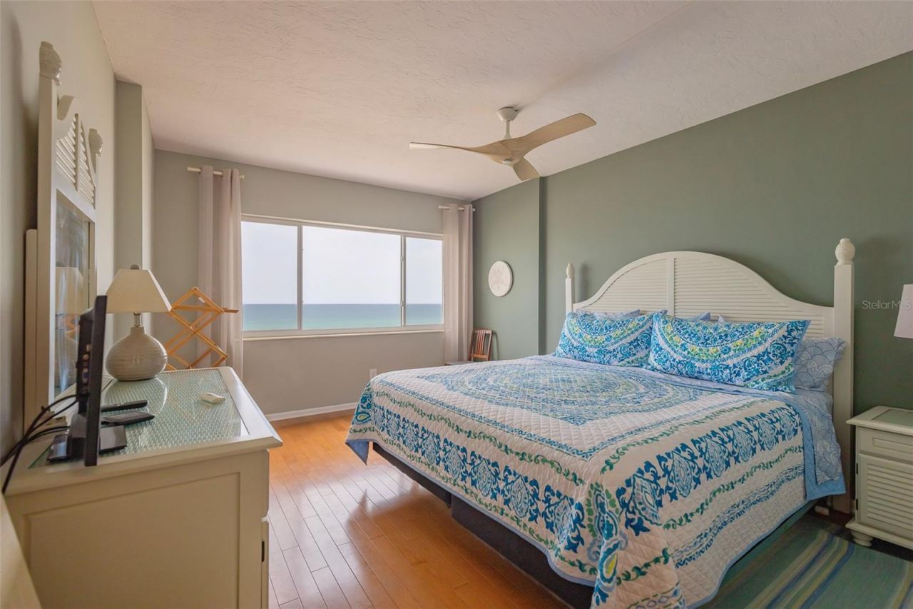 5300 Gulf Drive, Unit 204, Holmes Beach, FL 34217 Photo