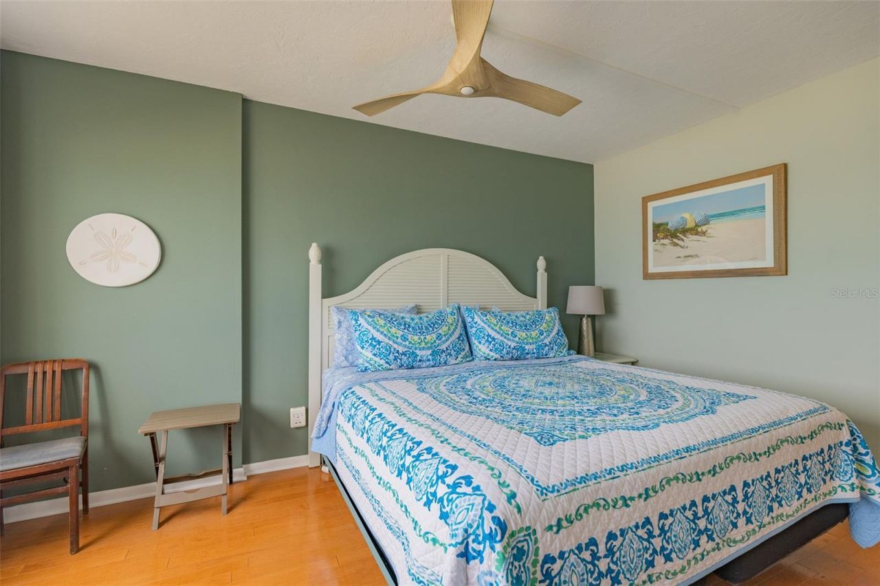 5300 Gulf Drive, Unit 204, Holmes Beach, FL 34217 Photo