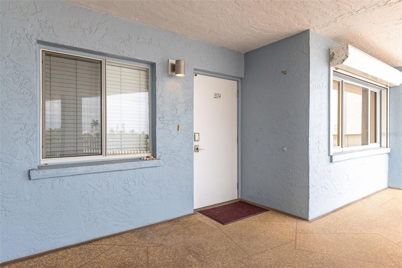 5300 Gulf Drive, Unit 204, Holmes Beach, FL 34217 Photo