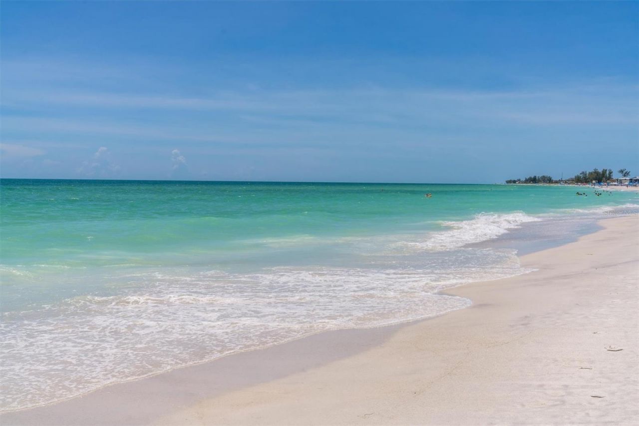 5300 Gulf Drive, Unit 204, Holmes Beach, FL 34217 Photo