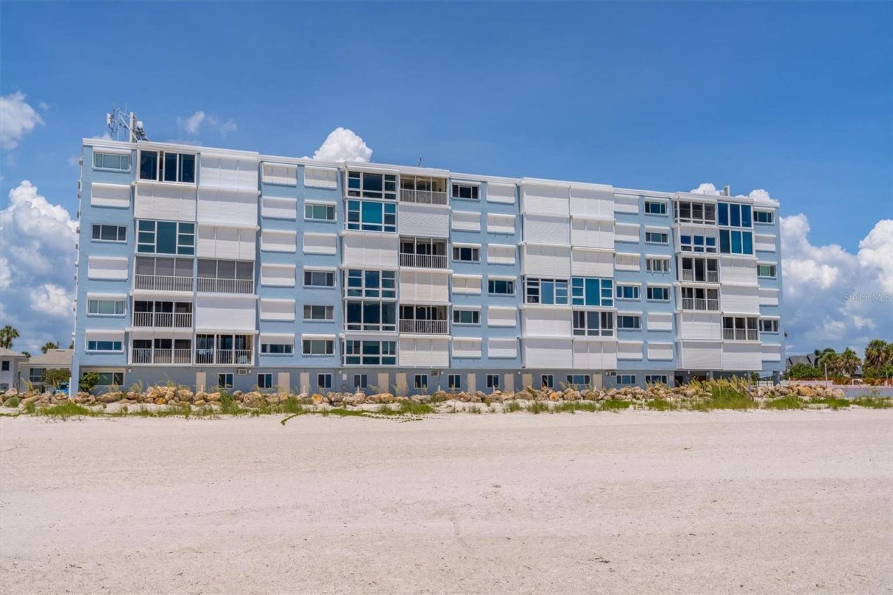 5300 Gulf Drive, Unit 204, Holmes Beach, FL 34217 Photo