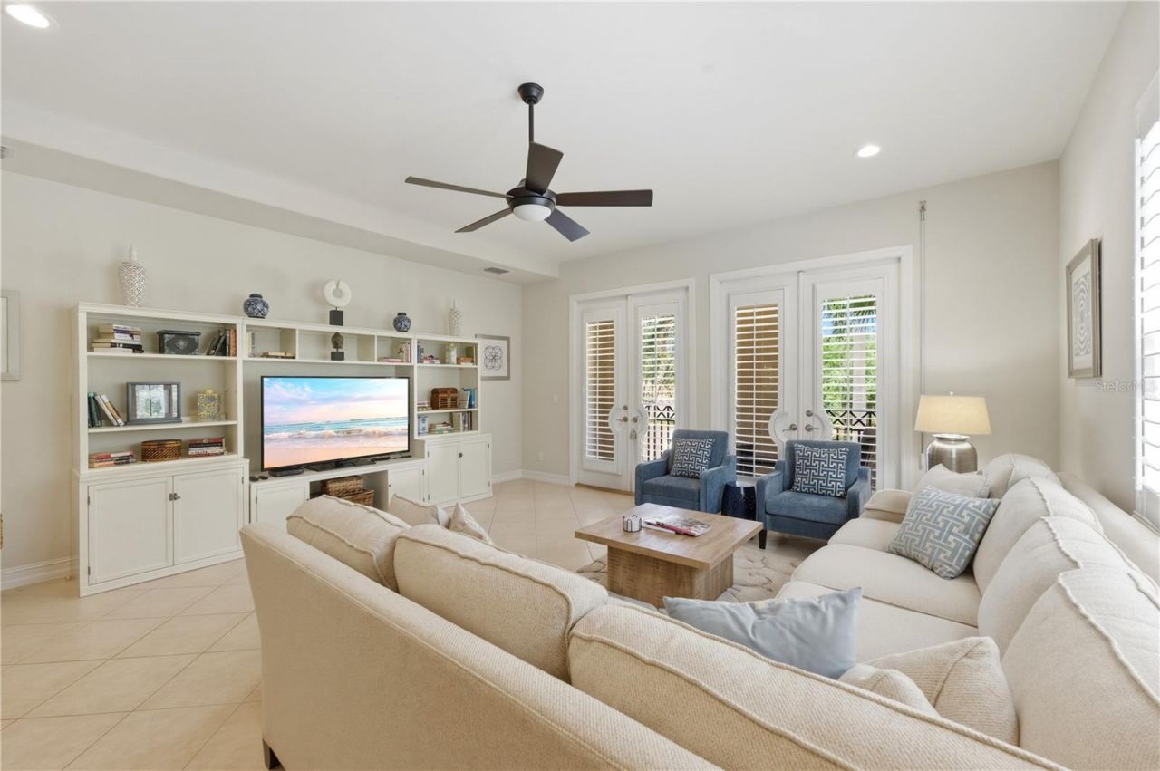 2859 Tiburon Boulevard E, Unit 102, Naples, FL 34109 Photo
