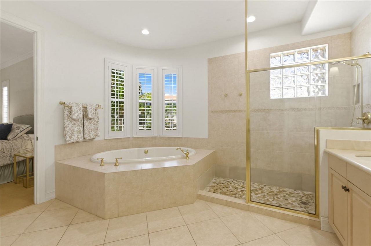 2859 Tiburon Boulevard E, Unit 102, Naples, FL 34109 Photo