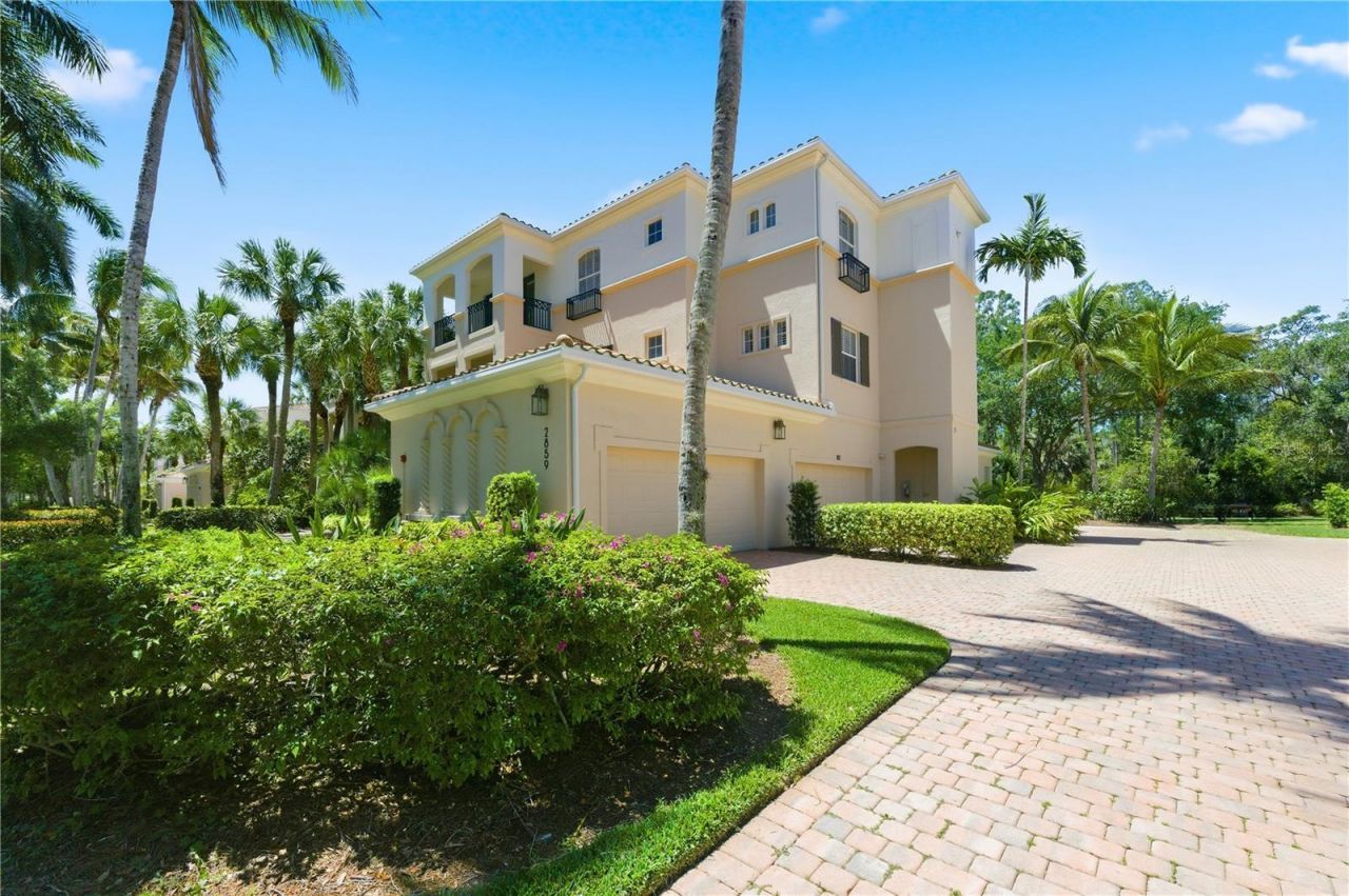 2859 Tiburon Boulevard E, Unit 102, Naples, FL 34109 Photo