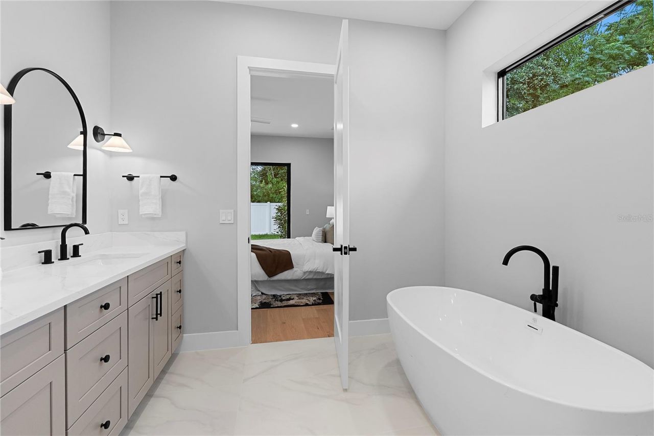 1000 N Forest Avenue, Orlando, FL 32803 Photo