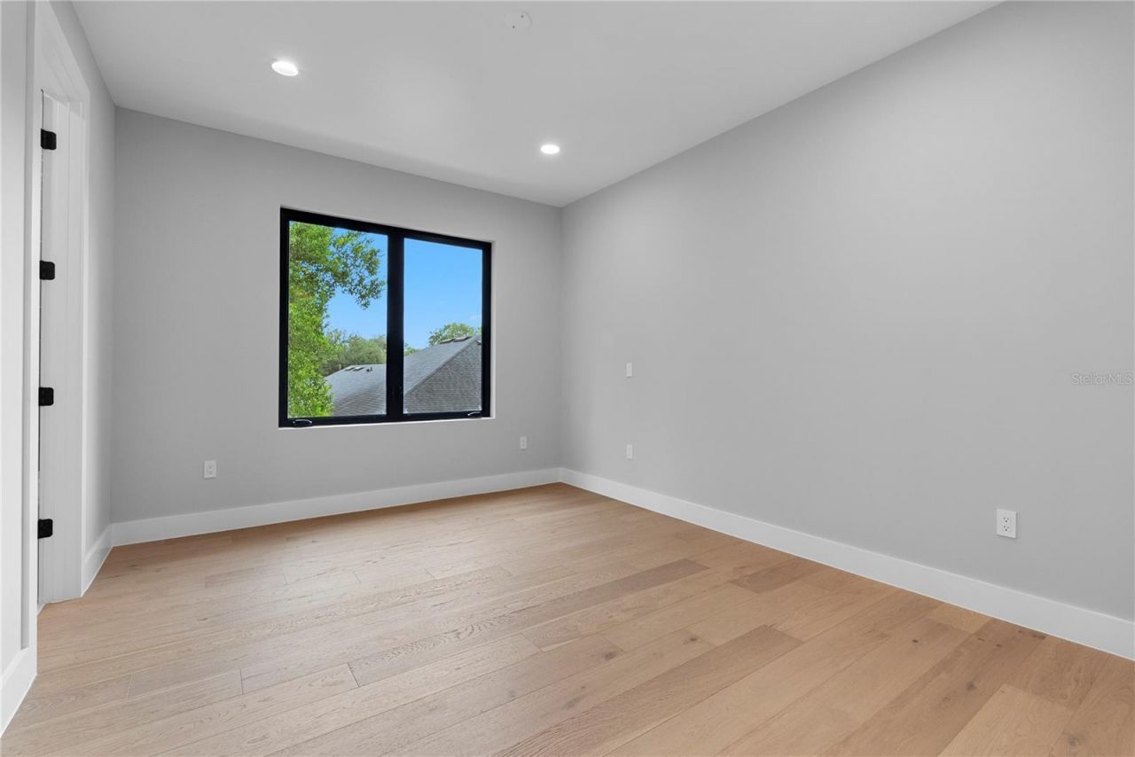 1000 N Forest Avenue, Orlando, FL 32803 Photo