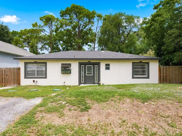 7327 WINCHESTER DRIVE, TAMPA, FL 33615
