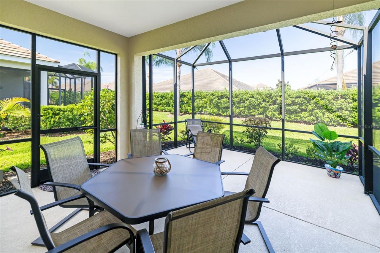 5437 Chatham Square Way, Bradenton, FL 34203 Photo